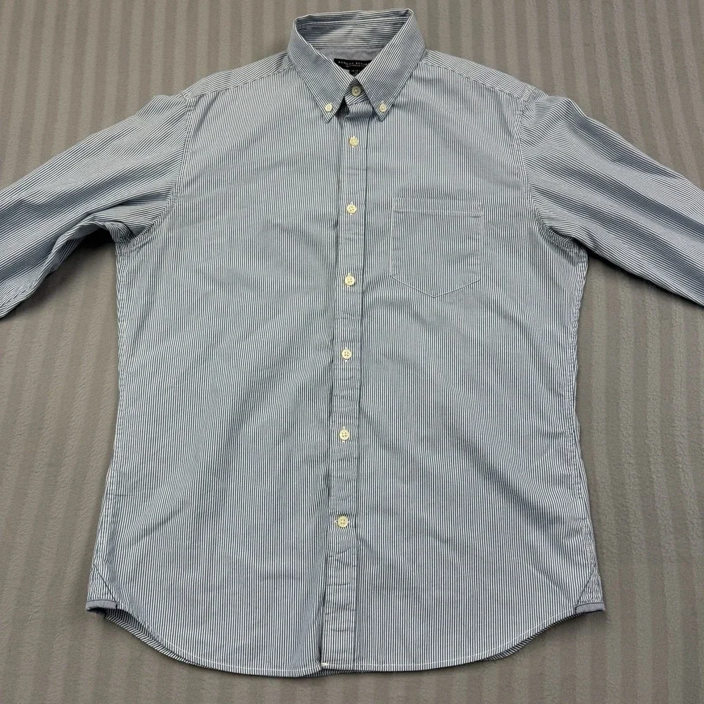 Banana Republic Soft Wash Shirt Mens Medium Blue Button Up Long Sleeves